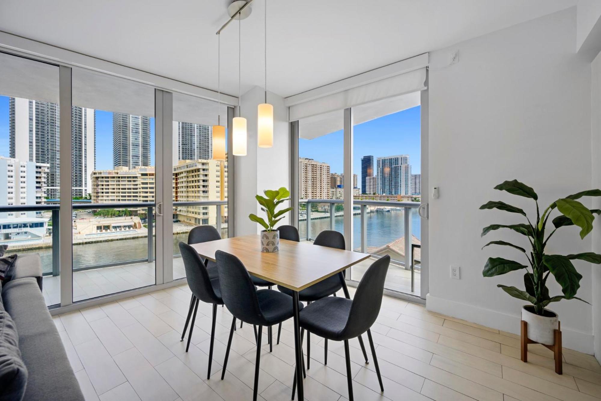 Hallandale Sky Water View Hallandale Beach Exterior photo